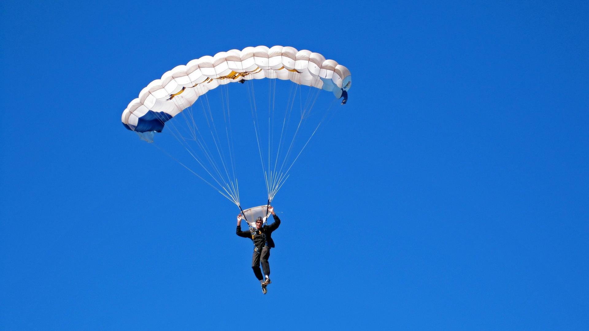 九游娱乐app下载-决赛回顾：温斯坦强力冲刺全场沸腾，温斯坦强度 条件选股公式